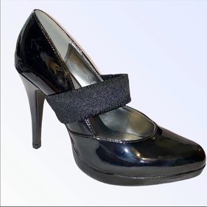 Gabriella Rocha Shiny Black Mary Jane strap platform pump heel  9 & 9.5
